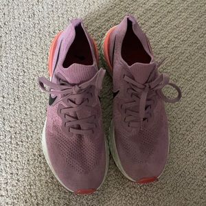 size 10 women’s nikes